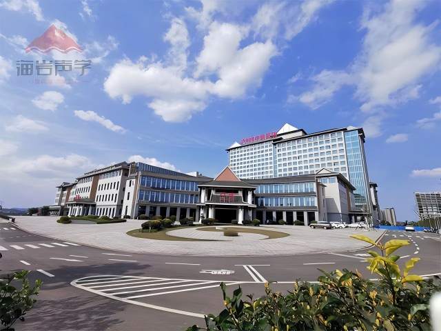 瀘州中醫(yī)院中央空調外機噪聲治理工程