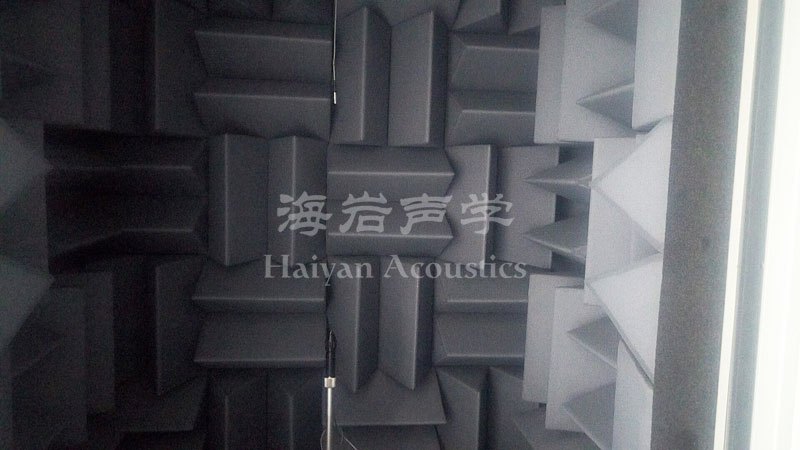 漸變腔體吸聲結構實(shí)驗樣品安裝中